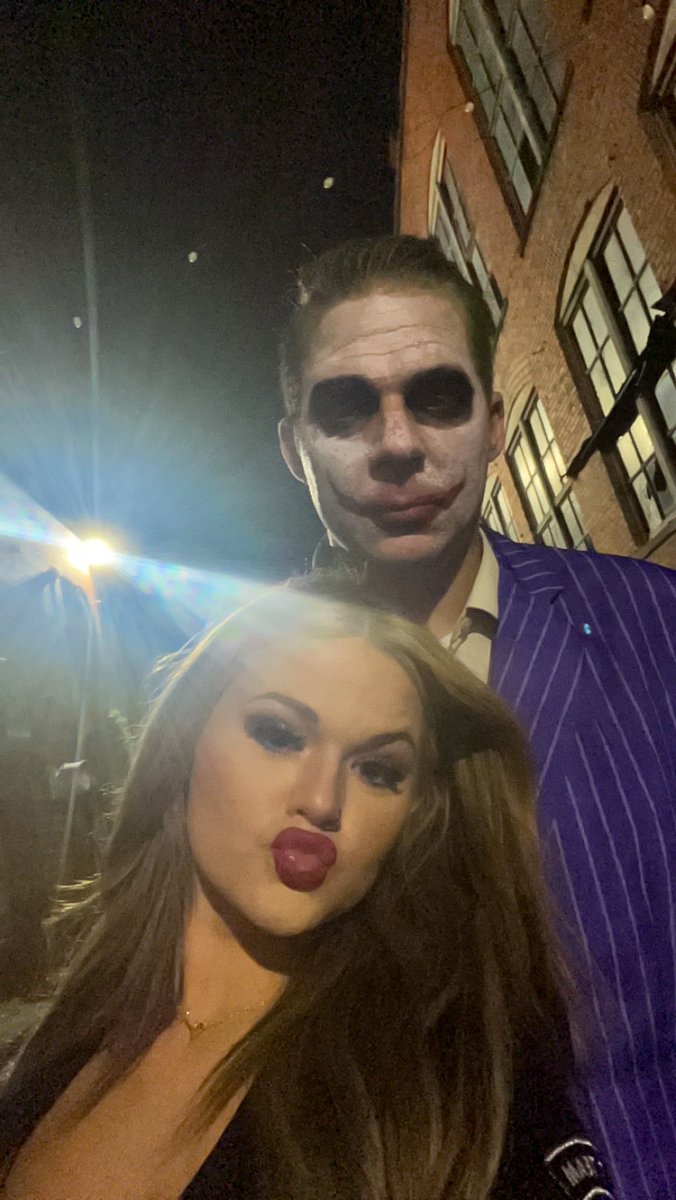 Halloweekend year #3 down, faevaaaa to go.👮🏼🃏