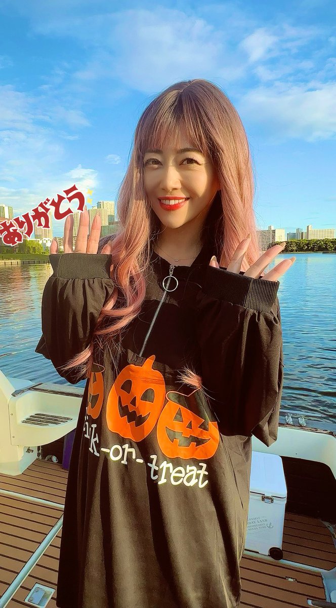 🎃前髪ありピンクロングヘアウィッグ、ポリス風コスプレ、チャイナドレス、南瓜絵ワンピース🎃 https://t.co/7az5DDcezV