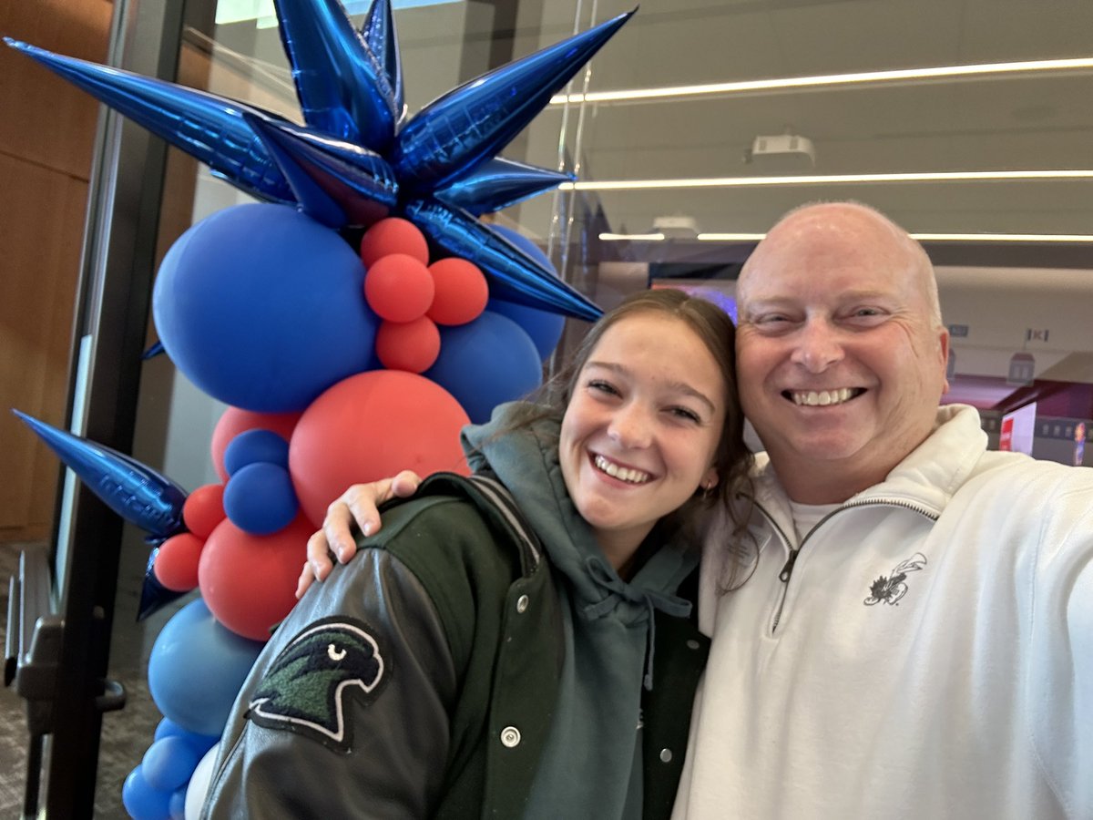 Scott Ray Anderson (@scottrayanderso) on Twitter photo It was so great hosting an amazing <a href="/SHSFalcons/">Staley High School</a> Falcon today for a visit to @BeAJayhawk Future Jayhawk???…who knows!!
Rock Chalk!! ❤️💙 It was so great hosting an amazing <a href="/SHSFalcons/">Staley High School</a> Falcon today for a visit to @BeAJayhawk Future Jayhawk???…who knows!!
Rock Chalk!! ❤️💙