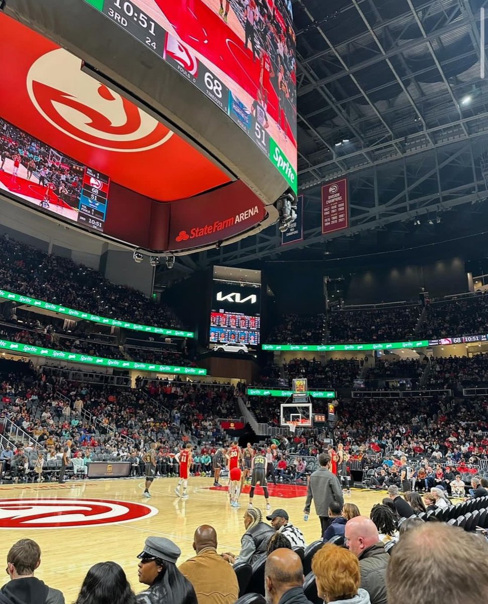 Officialstaks's tweet photo. With the NBA finally back we are excited for the upcoming season as well as the start of college basketball next month!!!
🏀🏀🏀🏀🏀🏀🏀🏀
#staks #stakssports #stakshoops #nba #ncaa #monetizing #sports #fan #engagement https://t.co/Aga1DNoq7Z