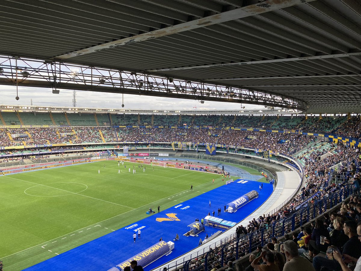 footballtravs's tweet photo. Simply a great week away in Italy, watching four top games whilst there. All played out to a superb backdrop of noise, flares, flags and smoke bombs to boot. Cracking atmospheres and brilliant ultras! 👊💪🔥🔥🇮🇹
#PARCOM #VERNAP #ATAGEN #INTSAL https://t.co/EFKYYRUgbz