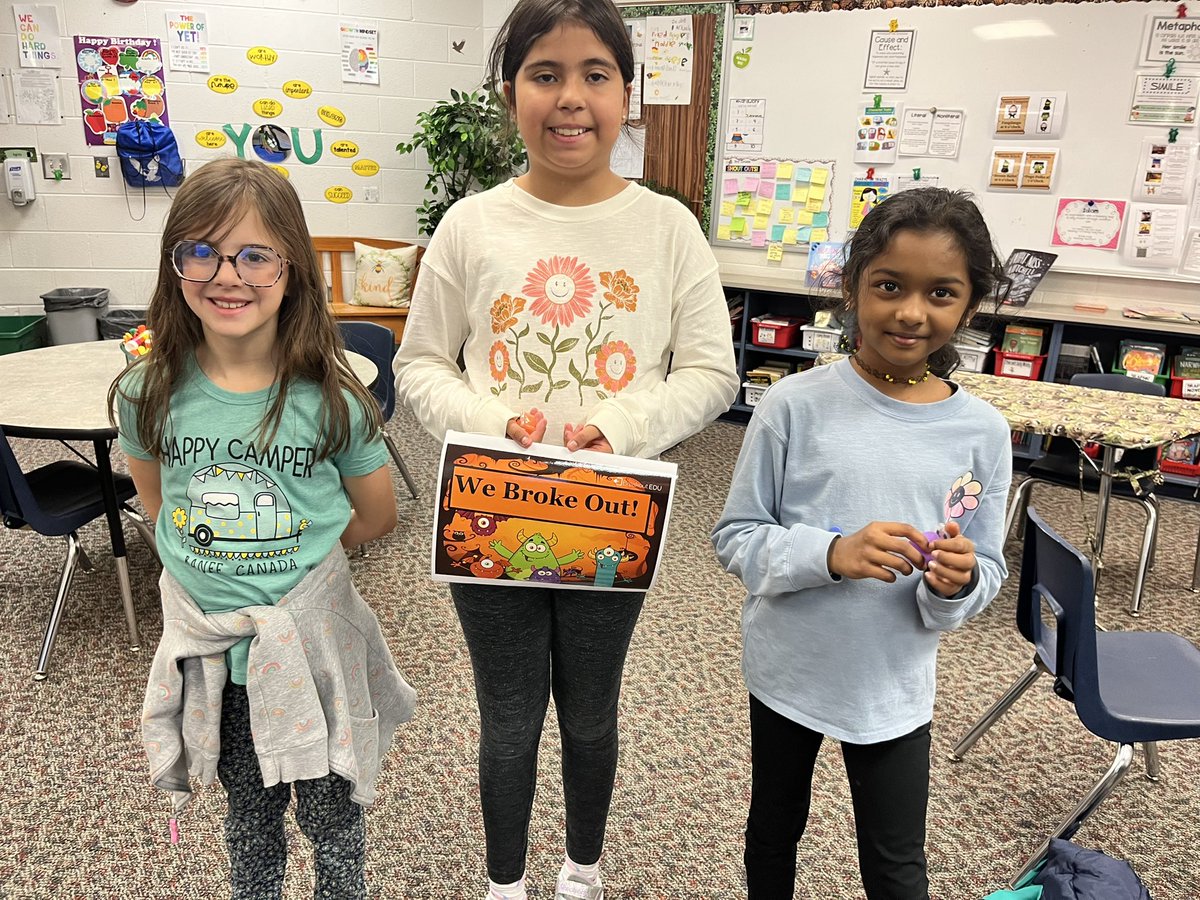 ELforestfriends's tweet photo. Pumpkin escape room and character trait writing. #pvlearns https://t.co/NNdBUB2zlC