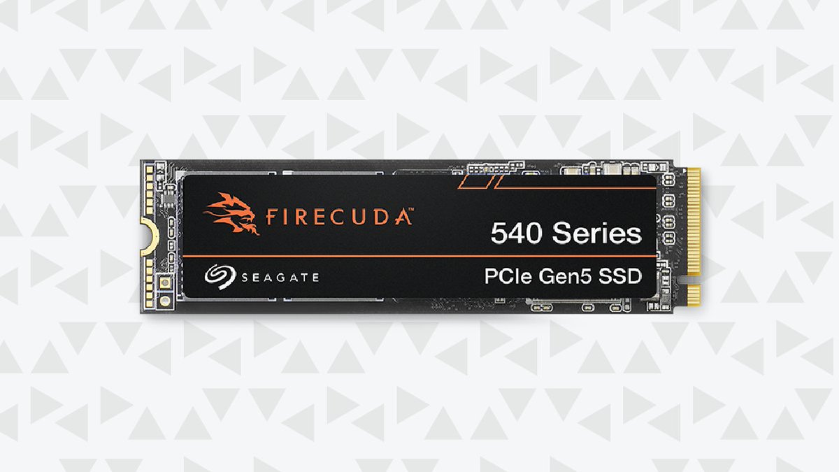 Dive into the world of seamless gaming with the FireCuda 540! Experience transfer speeds that are up to 50% faster than PCIe Gen4 NVMe SSDs and up to 17× faster than SATA SSDs. 🎮🏆 Say goodbye to lag and hello to victory with #SeagateFireCuda 540: seagate.media/601492xHw