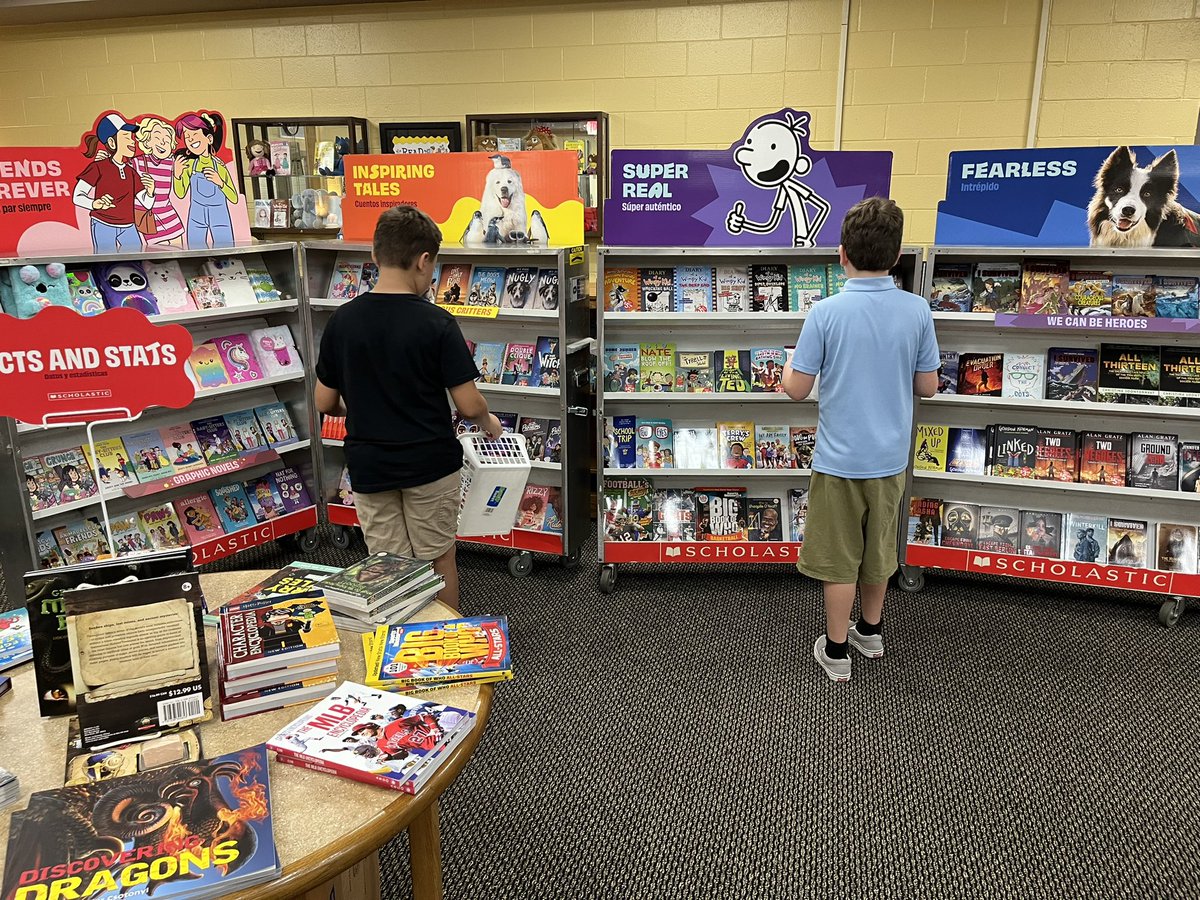 Excited to find some just right books at our Book Fair <a href="/lonniebnelson/">LonnieBNelsonElem</a> 🐝❤️📚