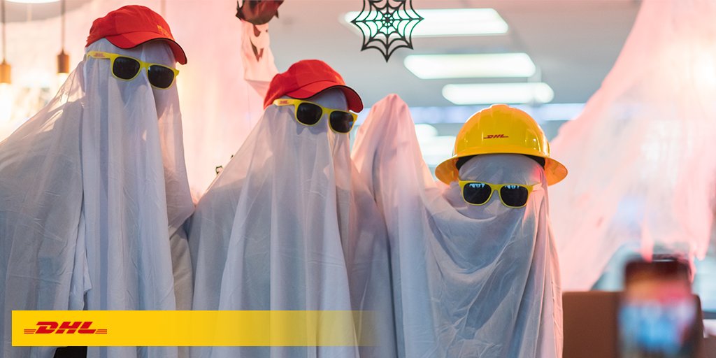 DHLMex's tweet photo. Halloween trae consigo sorpresas, y este año algunos fantasmas curiosos decidieron visitar nuestras oficinas de DHL. ¡Felices sustos! 🏢👻 #DHL #Halloween https://t.co/JOaXL1G1a9