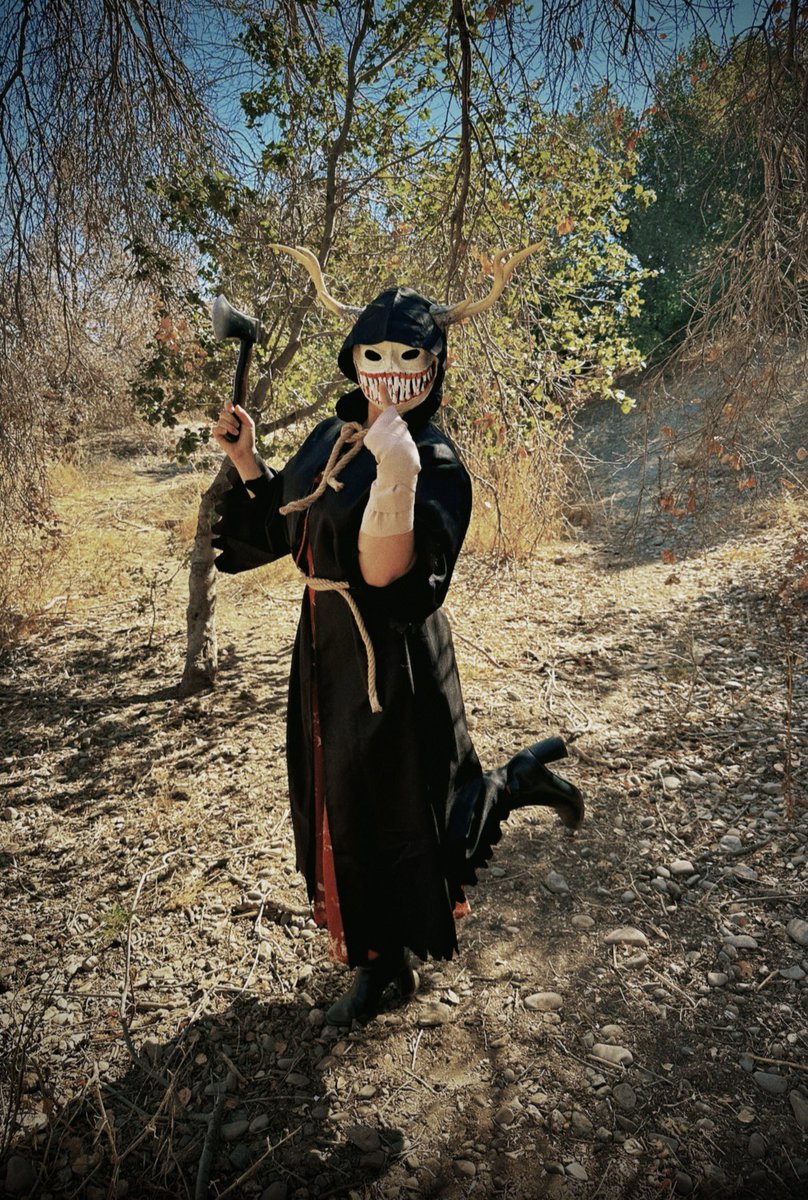 averyzg_'s tweet image. The huntress main becomes the huntress 🪓 #dbd #DeadbyDaylight #crypttv #mordeo