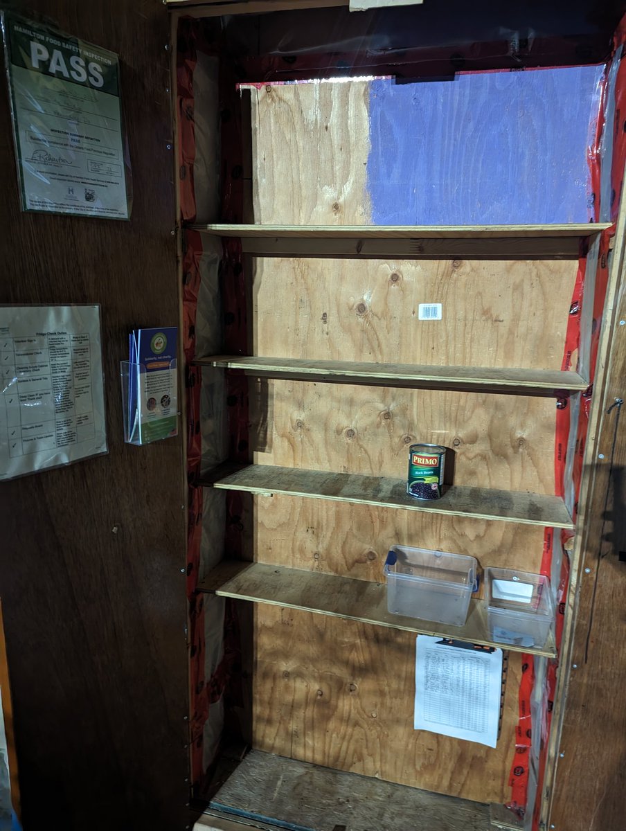 EasyThePianoMan's tweet image. A BIG THANK YOU to all the folks that brought canned foods to the Neon 💫 Ride &amp;amp; Pumpkin 🎃 Hike on Saturday. 🙌🏿

We were able to fill the pantry this evening at the @cf_hamont.

#GilksonHamOnt #HamOnt #CommunityFridge #NeonRideHamOnt