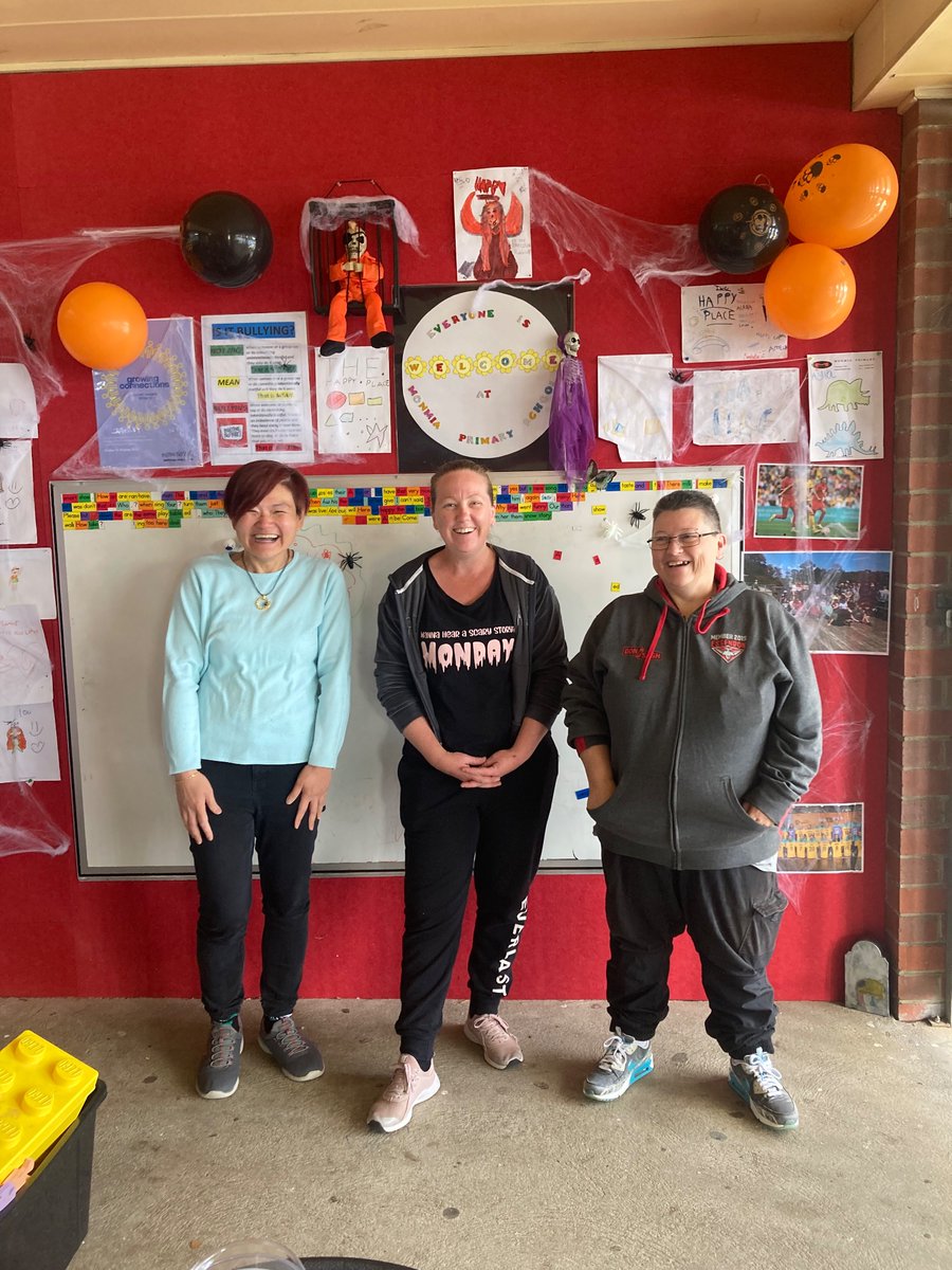MonmiaPS's tweet photo. Our amazing Family and Friends helping to create a very spooky Happy Place. 🎃👻🥳#monmiaps https://t.co/tpJAaV1rY9