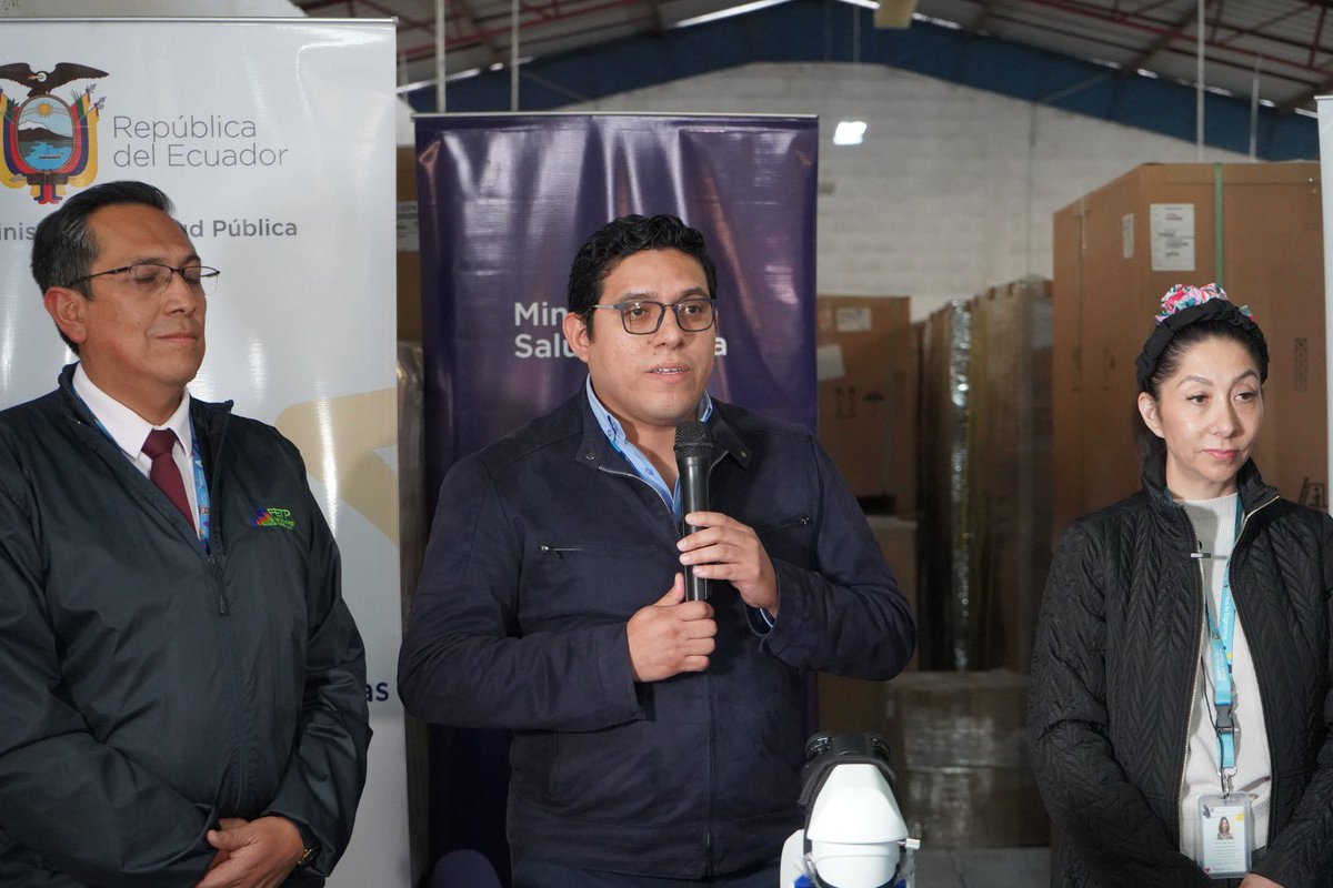 Salud_Ec's tweet photo. .@Salud_Ec implementa la estrategia DTI-R (Detección, Diagnóstico, Tratamiento, Investigación y Respuesta), acorde a recomendación de @OPSECU para eliminar la transmisión de #Malaria, este hito marca la diferencia en la atención oportuna para malaria. https://t.co/sAd5D8YyV4