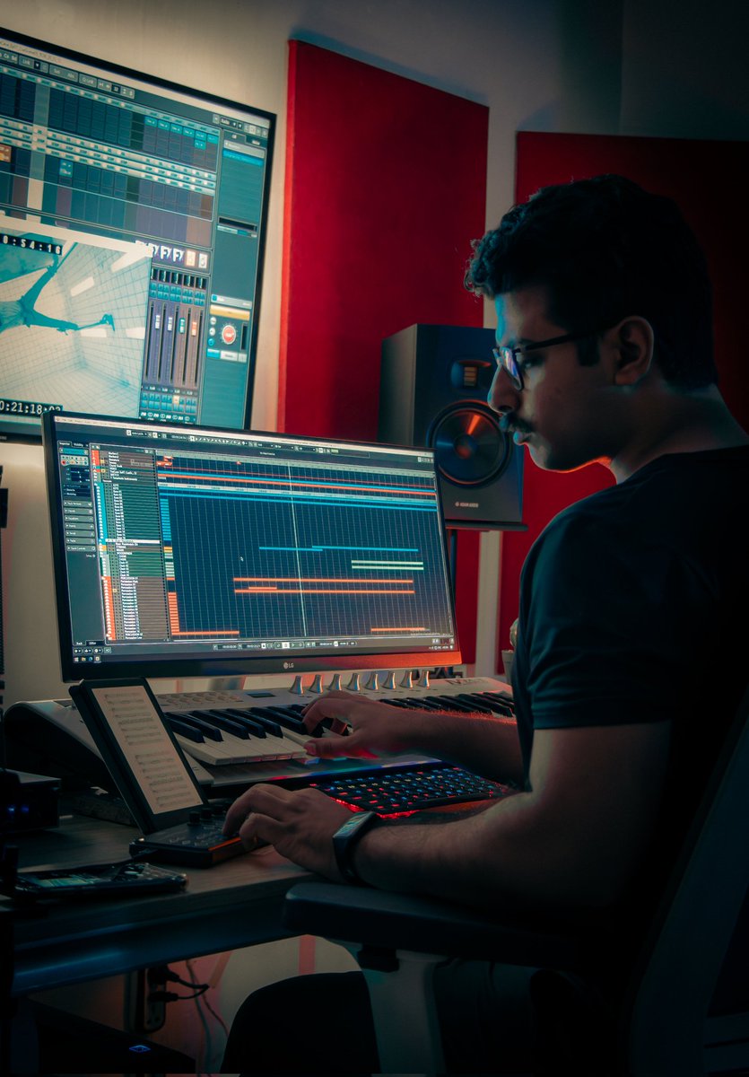 HusamNadhim's tweet photo. Photoshoot Session
In My Home Studio

( Photo Credit: @ sumayah .ph )

#filmscore #filmmusic #filmcomposer #soundtrack #music #photoshoot #film #tvseries #iraq #baghdad https://t.co/WzCXCPN5wn
