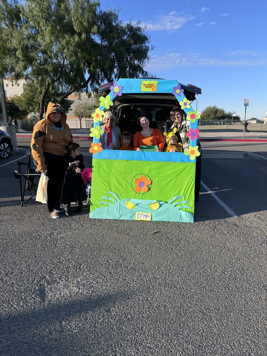 PowellEPISD's tweet photo. Thank you to our PTO, this Trunk or Treat was a hit! https://t.co/DbKnBeBFmu