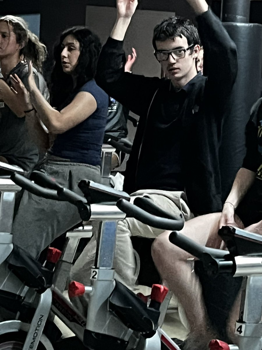 CSSpecOlympics's tweet image. Great workout today with girls cross country!! Thank you and best of luck at State!! @SandburgXC @EaglesAthletics @SandburgHS @elliebrtis