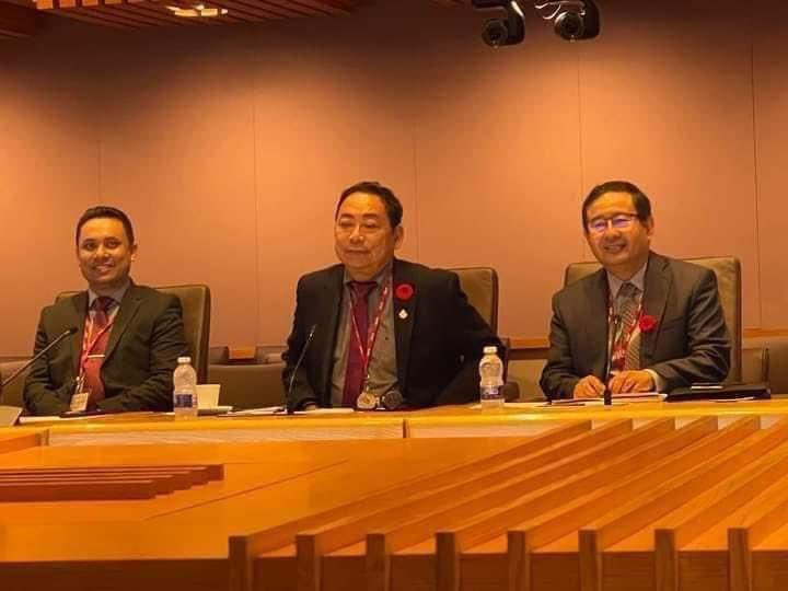 OoKoLinn3's tweet photo. အမျိုးသားညီညွတ်ရေးအစိုးရကိုယ်စားလှယ် အဖွဲ့နှင့် ကနေဒါနိုင်ငံခြားရေးဌာန အဆင့်မြင့်တာဝန်ရှိသူများတွေ့ဆုံ

မြန်မာနိုင်ငံတွင်း အကြမ်းဖက်စစ်အုပ်စု၏လူ့အခွင့်အရေးချိုးဖောက်နေမှုများနှင့်  နိုင်ငံတကာရာဇဝတ်မှုများကျူးလွန်မှုများအပေါ် အရေးယူနိုင်ရေးနှင့် ပတ်သက်၍ တင်ပြ ဆွေးနွေးခဲ့

#31.10 https://t.co/hHQQ3cIrRC