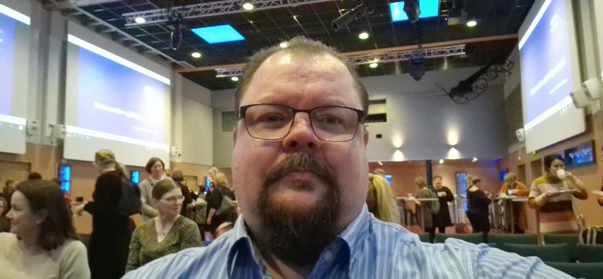 mattitee's tweet photo. Pääsin Pohteen esihenkilökoulutukseen.
Pelimerkkejä työhön 😀
 #pohde https://t.co/NtYZuORXVC