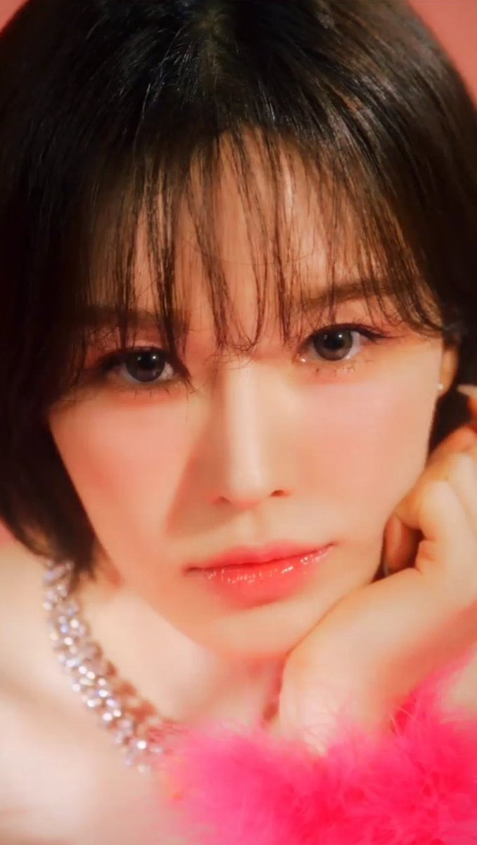 WENDYTHAILAND's tweet photo. คลิปโปรโมท 2024 Red Velvet Season's Greetings 

เวนดี้🩵

#WENDY #웬디 @RVsmtown https://t.co/8E3Zux1oE9