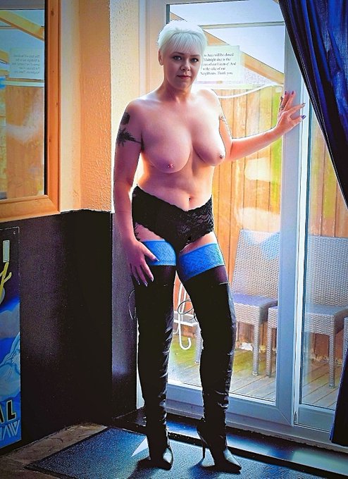 Found this one for Titty Tuesday, in a rush to get ready to go to Preston General, hopefully catch you