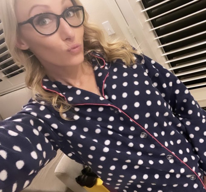 Stepmoms feeling lonely tonight&hellip;.wanna come keep me company?  We can talk about our favorite Halloween