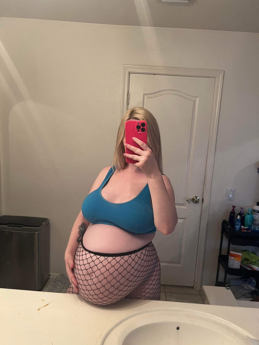 Retweet if I can message you nudes 💕