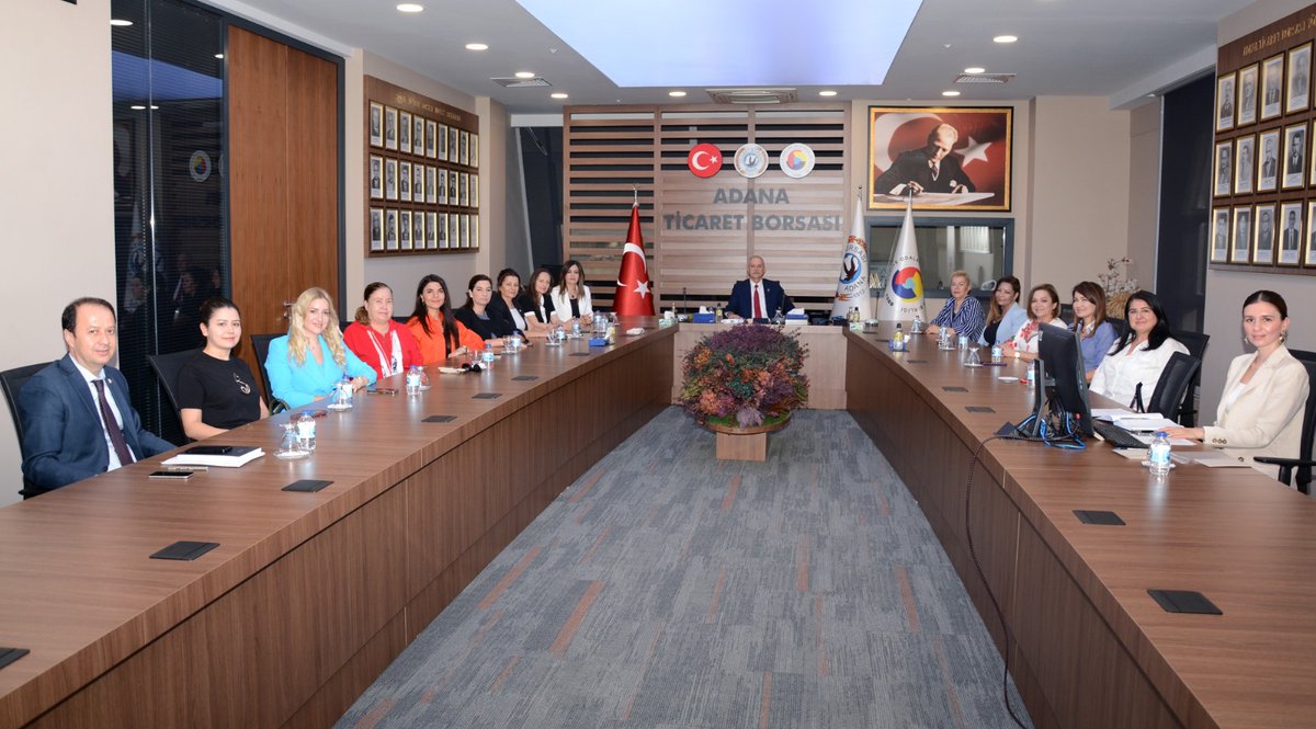 AdanaBorsa's tweet photo. Bilgiç, “Kadınlar toplumsal kalkınmada güç kaynağıdır”
TOBB Adana Kadın Girişimciler İcra Kurulu görev dağılımı seçiminde konuşan Yönetim Kurulu Başkanımız @SahinBilgicB , “Kadınlar bir ülkenin hem ekonomik hem de toplumsal kalkınmada büyük bir güç kaynağıdır” dedi. https://t.co/Tnql7SS5OJ