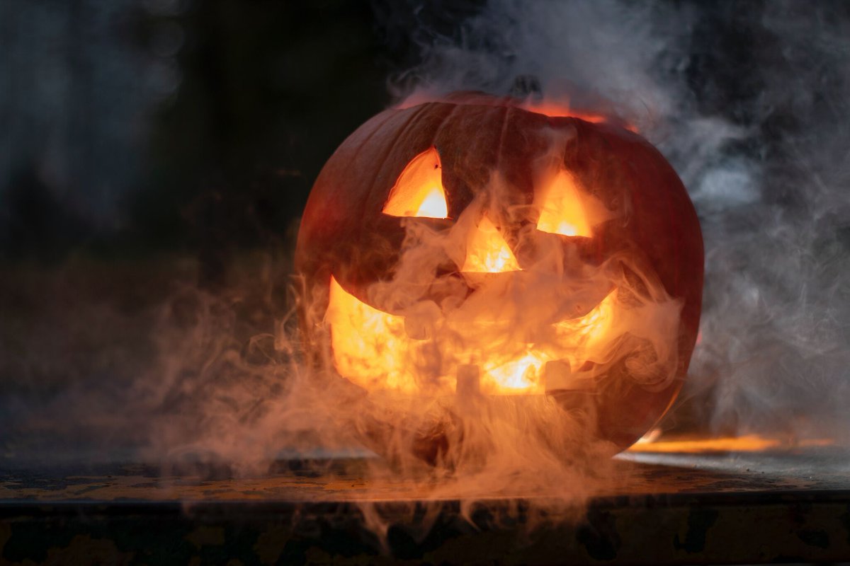 #HappyHalloween At Sci-Tech Daresbury we are always cooking up a storm of innovation halloween or not! To all our campus companies, Stay safe, stay spooky, and keep exploring the mysteries of this enchanting world.
