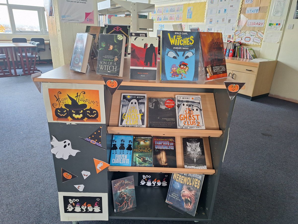 KpssL's tweet photo. Happy Halloween 🎃 come to @KpssL for some spooky reads👻 📚 @kpss_english @KingsParkSec https://t.co/XwlfFS0g8T