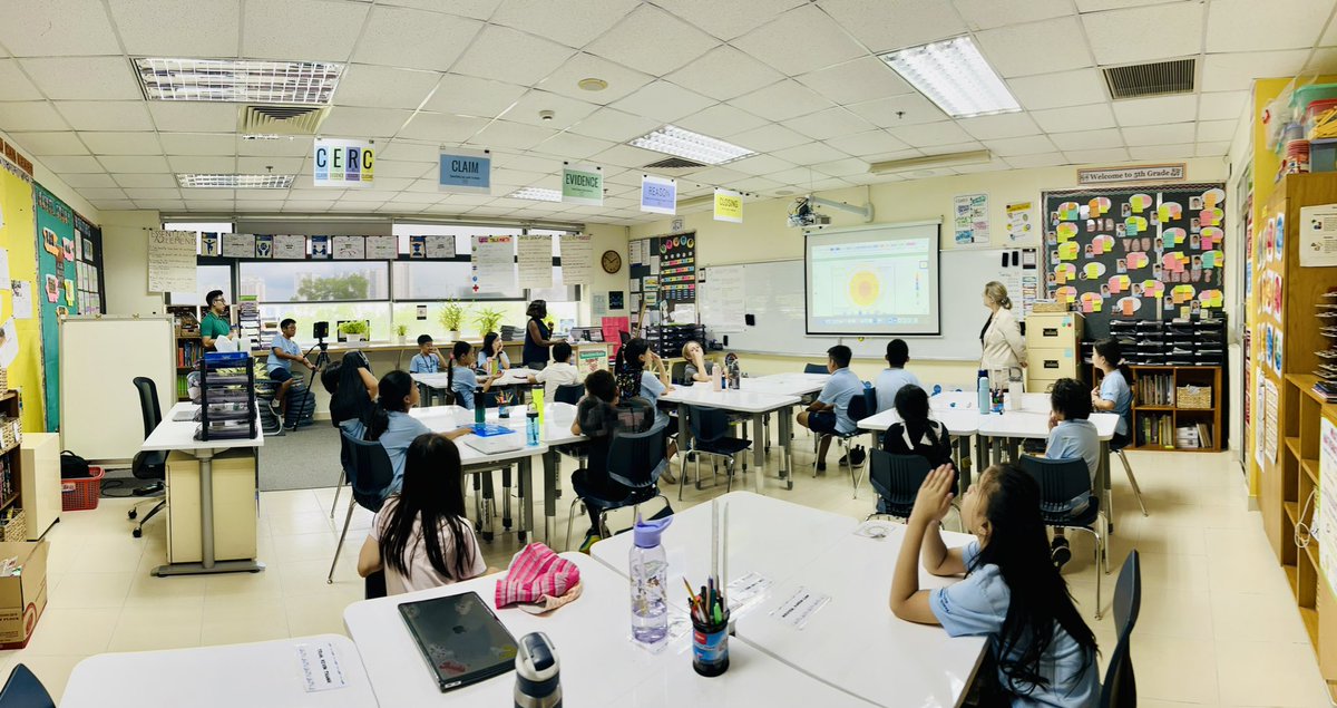 cecigomez_g's tweet photo. G5 launched their #SuperUnit today by placing our Ss in a scenario that allows them to empathize w different roles & experiences - now it’s time to reflect! As our G5 Ts co-teach, our Ss will ‘peel the fruit’ by making connections, self-reflecting & sharing w their peers! Meanwhile our #DigitalAmbassador will help curate our community’s learning 🙌🏽 • @tweetdanai @ssischool #wearessis