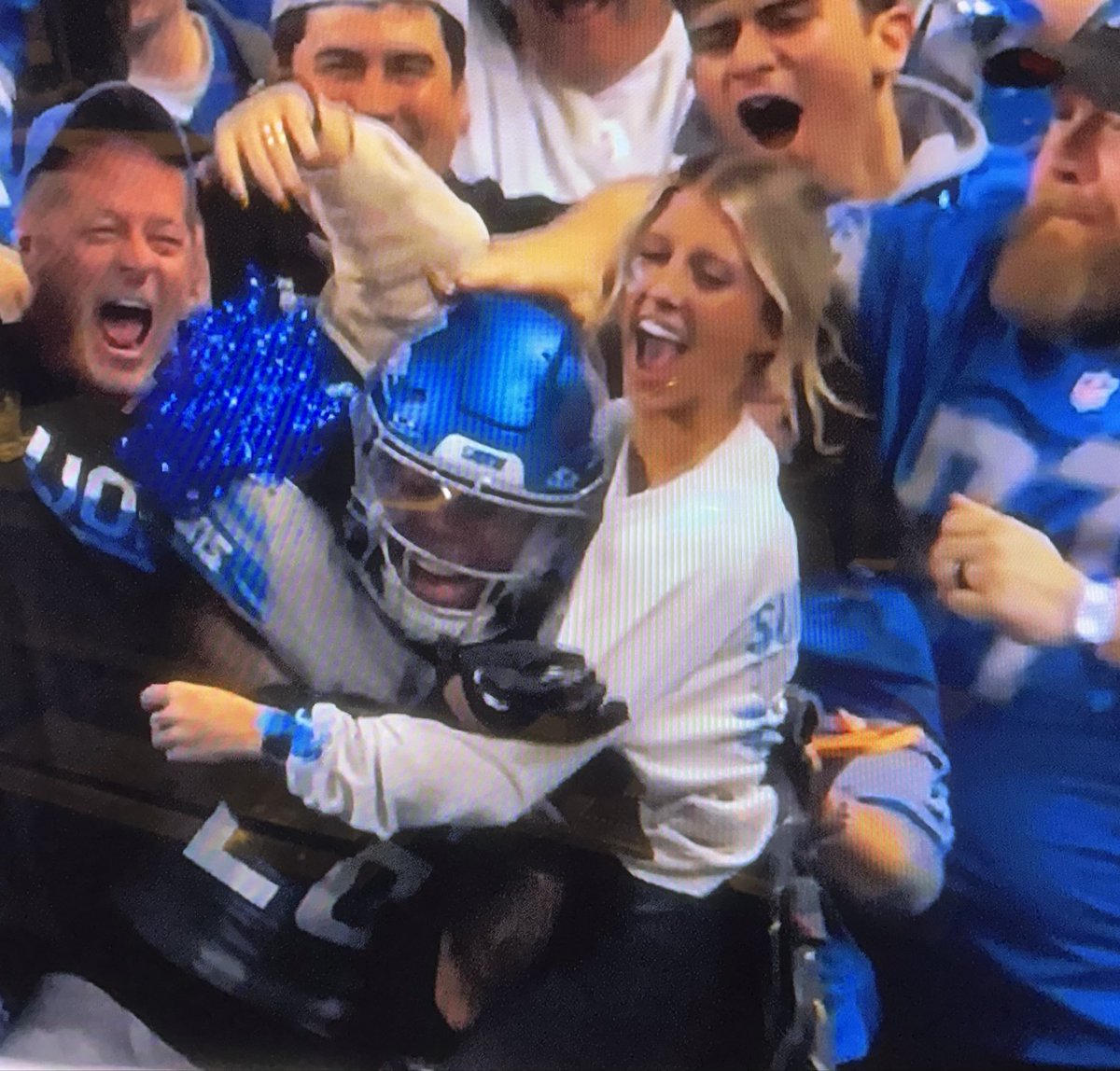 OldHeadMedia's tweet photo. Hey Detroit, can we find her? https://t.co/Vsm4s0ItQ9