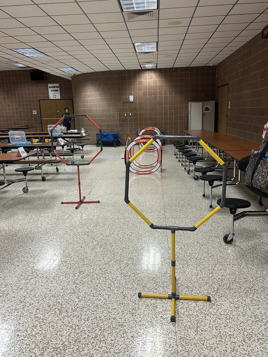 MsOnFire2Nspir3's tweet photo. The @AlbrightMS CIA|Warrior Club of @AliefISD_CIA were prepared for Part II of Drone Training. The obstacle course and flight plan was set! What an incredible experience today!! Being a Drone Pilot is possible! #ExposureExpandsExpectations #CodingWithATwist is #OnFireToInspire https://t.co/39kSe4SgzR