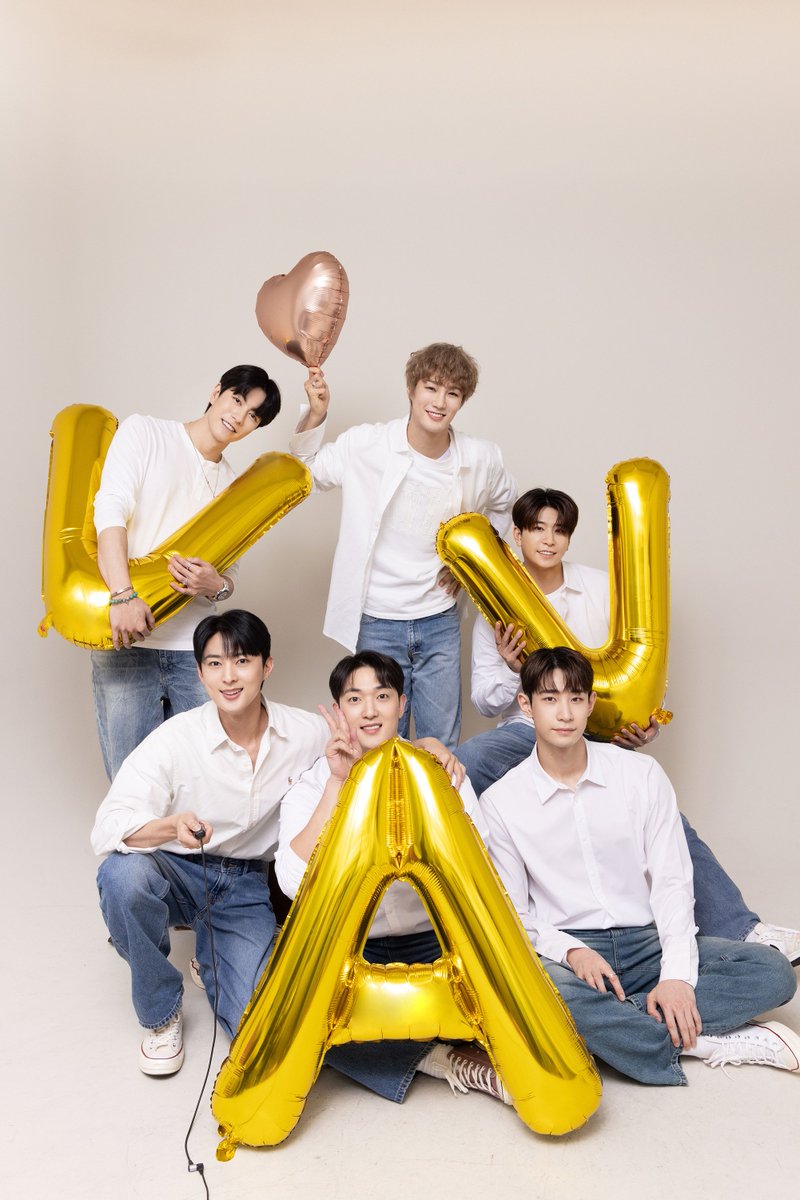 VAV_official's tweet image. [VAV] 에이팀 선물 🎁

VAV 8th Anniversary Photoshoot

#VAV #브이에이브이
#HappyVAVDay #해피바브데이
#VAV8thAnniversary