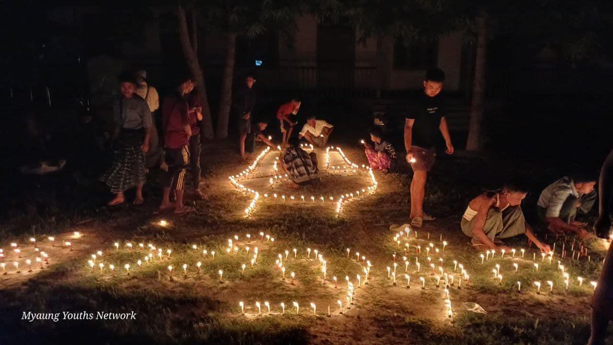 KYITHAR95368969's tweet photo. Led by the members of Youth for Community-(YFC) and residents from a village of #Myaung Twp, #Sagaing Region, staged a Revolutionary Thadingyut to oppose the #MilitaryDictatorship on Oct30.

#LegalizationOfNUG 
#2023Oct31Coup  
#WhatsHappeningInMyanmar https://t.co/aeR9d99ocT