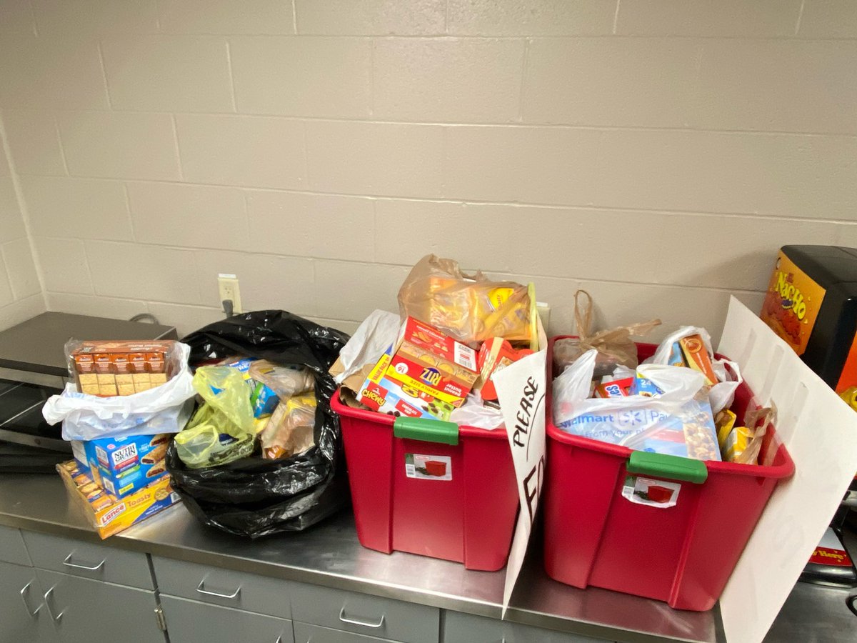 3rd annual trick or Treat on the Turf was a success!  Thank you so much for coming out, supporting the boys, and bringing so many goodies for Bright Futures! #BentonProud