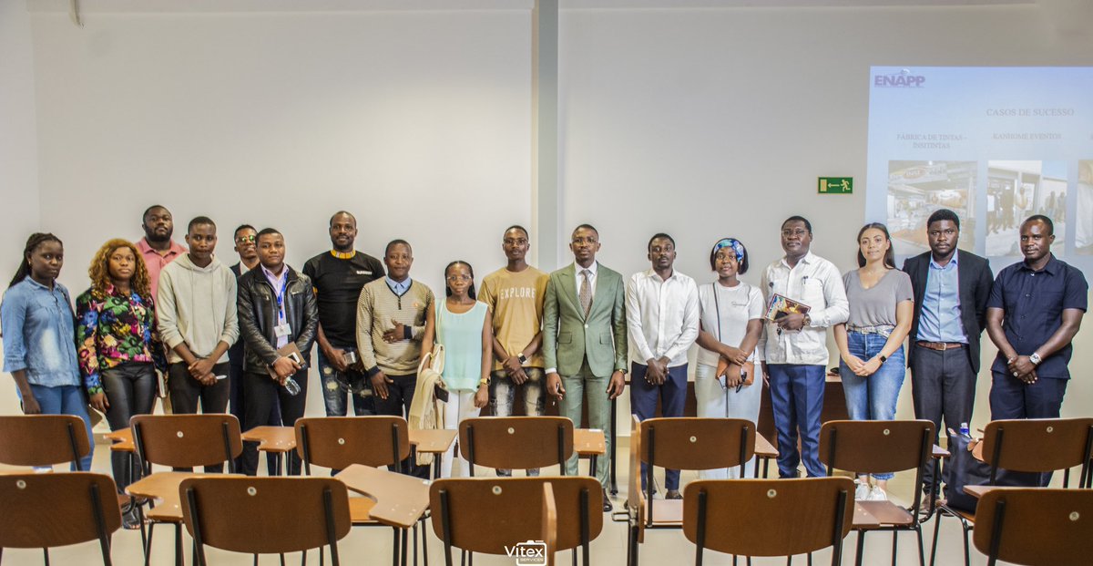 hach_adilson's tweet photo. Obrigado a Escola Nacional de Administração e Políticas Públicas pelo convite, foi uma excelente experiência partilhar ideias sobre a “dinamização e estímulos econômicos para as MPMEs” 🤝🇦🇴

#PMEs 
#Namibe
#juventude https://t.co/MqtdJzlkdF