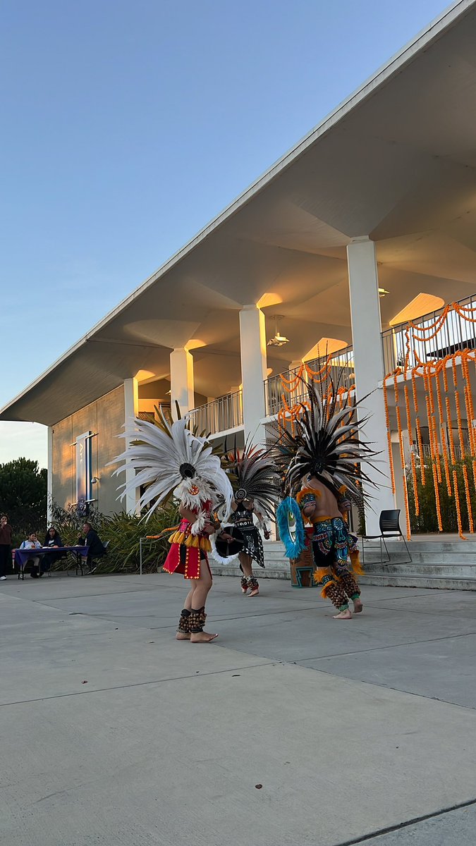 csmbulldogs's tweet photo. Thanks everyone for coming out to our Día de los Muertos Community Celebration tonight!
#diadelosmuertos #csm #collegeofsanmateo #sanmateo #sanmateocounty #bayarea #puente #eops https://t.co/mTRSgTzzJV