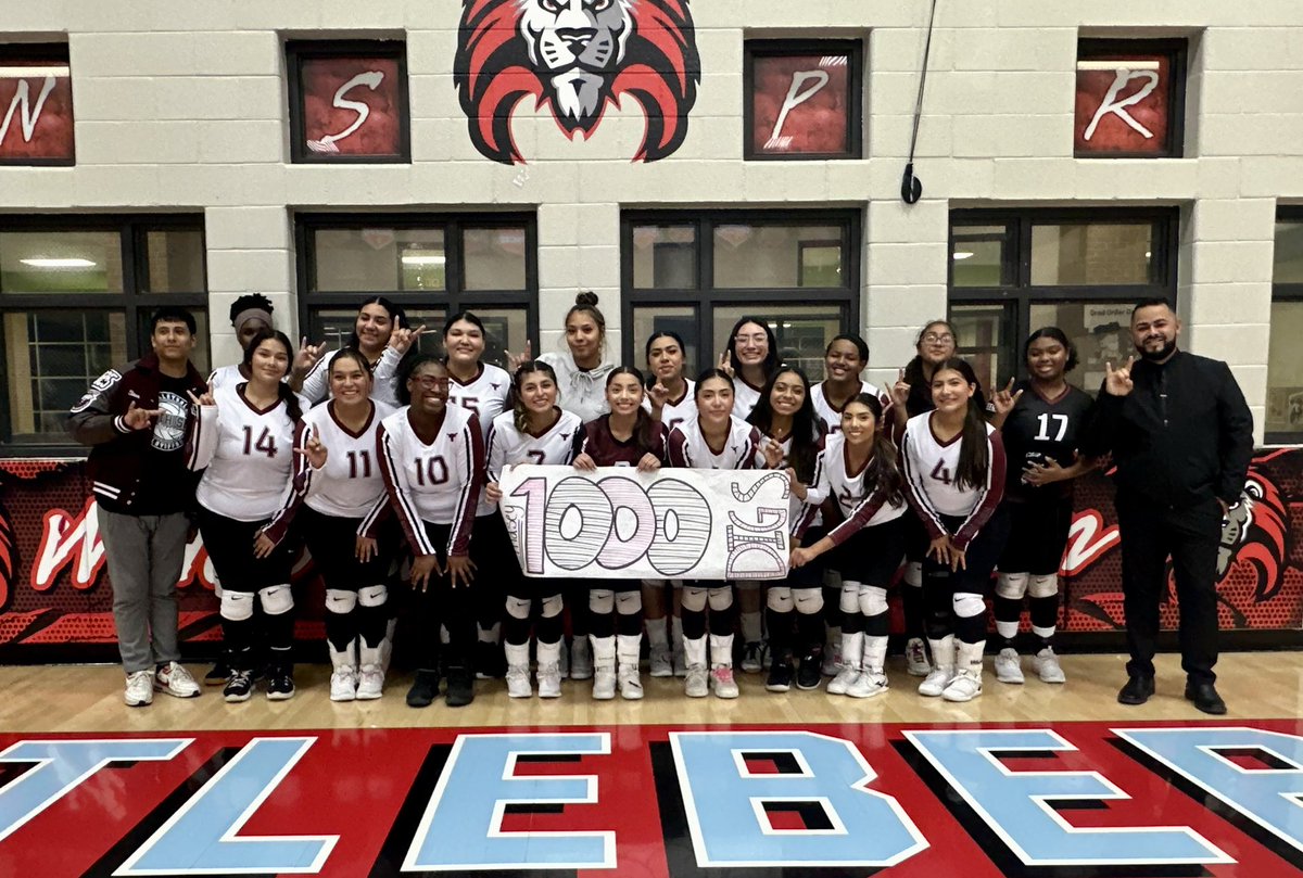 NSHS Volleyball (@nshs_volley) on Twitter photo Tonight our season ends with a lost to Aledo, but we still have one more thing to celebrate. Congratulations to Lindsey Lopez, on her 1000 career Dig! #SteersUp ๐ค๐ฝ๐ค๐ <a href="/CoachRivas1ar/">Coach Arturo Rivas</a> <a href="/NorthSideFWISD/">North Side High School</a> Tonight our season ends with a lost to Aledo, but we still have one more thing to celebrate. Congratulations to Lindsey Lopez, on her 1000 career Dig! #SteersUp ๐ค๐ฝ๐ค๐ <a href="/CoachRivas1ar/">Coach Arturo Rivas</a> <a href="/NorthSideFWISD/">North Side High School</a>