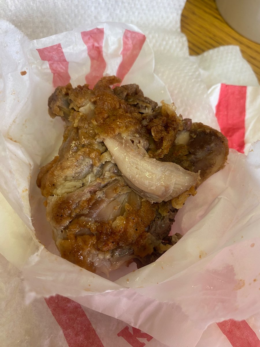 fastforwardLSG's tweet photo. Not @KFCSA @kfc Rustenburg triangle Gateway junction selling me meat from way before they closed for renovations. 🤮🤮🤮 on top of that I waited 10mins or more for them to even take my order and there was no queue. https://t.co/7Gg7Lsuq3r