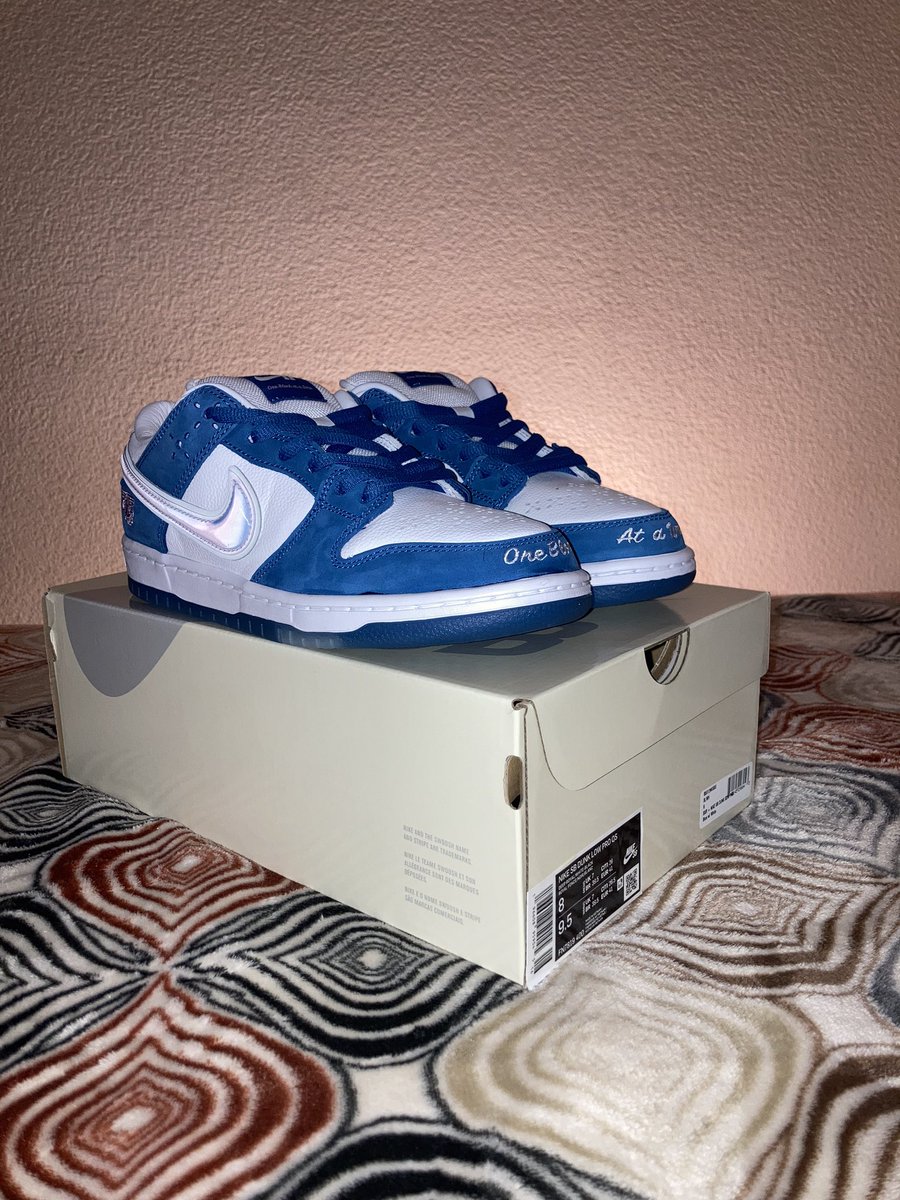 Andresm408's tweet photo. Born x raised sb dunks - size 8 - $460
(can provide proof of purchase if asked) https://t.co/hohtr1yh93