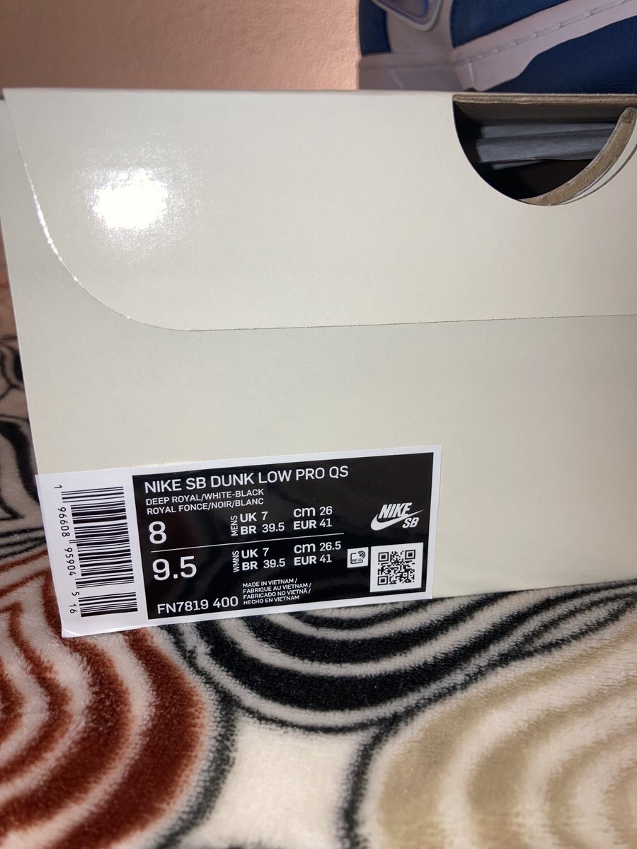 Andresm408's tweet photo. Born x raised sb dunks - size 8 - $460
(can provide proof of purchase if asked) https://t.co/hohtr1yh93