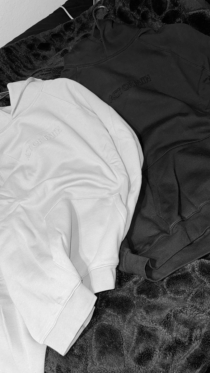 roberto_cuen's tweet photo. Just Got My Hoodies From @Actoffaithla And Let Me Tell Y’all @Evettexo @BenitezUlysses Don’t Play When It Comes To The Material 👏🏻 #Reccomend #NewFavHoodies https://t.co/Jj98zjrIvK