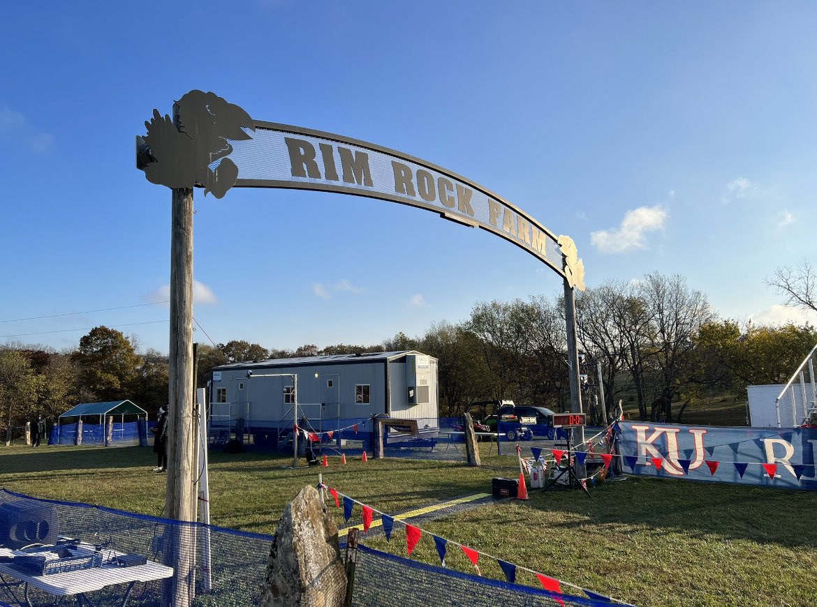MaizeSouthXC's tweet photo. State Results - Girls 8th

Isabella Ponce (19:59.5, 23rd) 
Emma Brooks - 41st
Olivia Querubin - 46th
Norah Morrow - 55th
Kennedy Mitchell - 61st
Adelynn Parr - 77th
Alexis Sorensen -84th 

Congrats on an amazing season!
@MaizeSouthAD @kansasrunning @sportsinkansas @KansasPregame https://t.co/0tdFDTYQbt