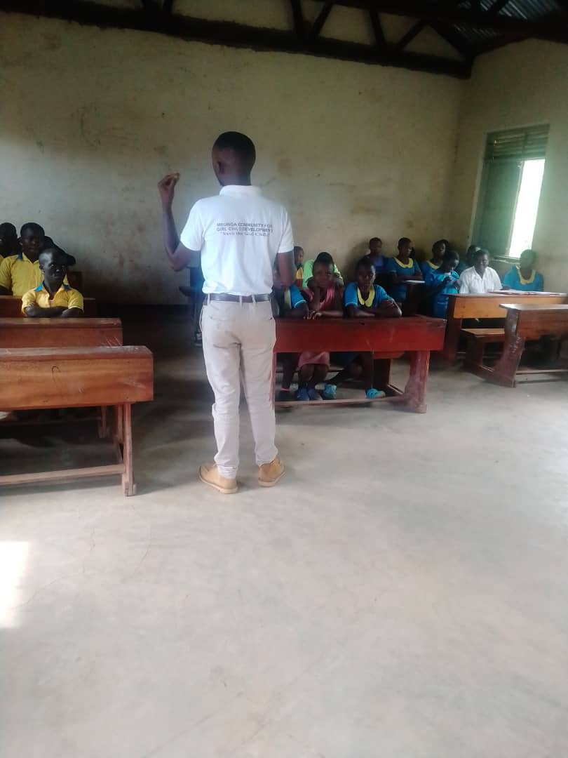 MbungaFor39318's tweet photo. we also provided career guidance/counseling to clarify all the doubts of the candidates who are definately facing a new situation that they previously perceived difficult. This session involved a demostration on how mindset is the bigger asset for a learner to succeed. https://t.co/AtpM2kImEZ