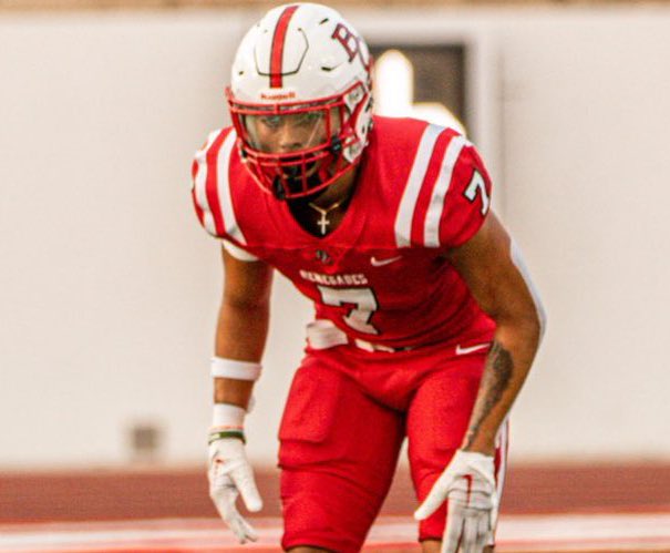 .. @smith_julian3 JUCO DB 6’2 193. C/O 2024. Qualifer. <a href="/BCRenegadeFB/">Bakersfield College Football Official</a> HL hudl.com/video/3/135282…