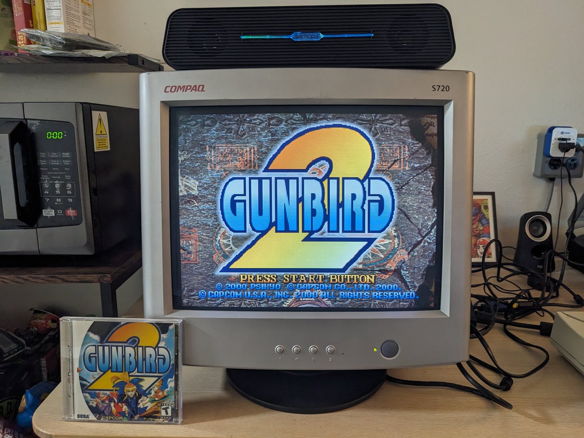 MoonJellyKevin's tweet photo. Hideo Kojima's Gunbuster 2 featuring Batwoman from Devil May Cry.
(Jokes aside: I bought this Gunbuster 2 repro from Nights into Dream. It's been modded to be VGA compatible.
Plays great so far, but there's some slowdown in stage 1.)
#Gunbird2 #Dreamcast #Sega #Morrigan https://t.co/wC1snkIV4L