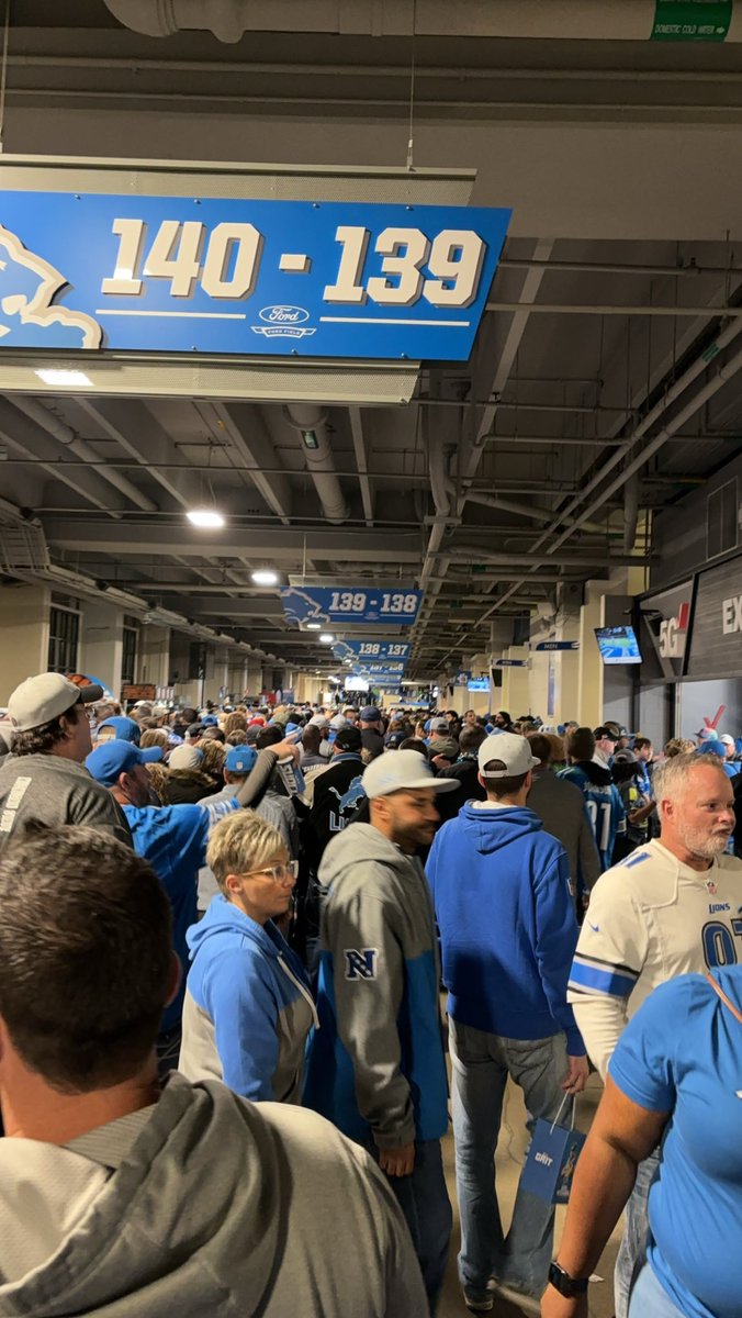 Alex_ADA_'s tweet image. let’s go lions