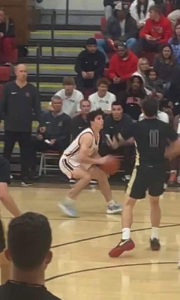 chris_lambakis's tweet photo. MACU started the season with a W! Nice to see my boy back on the court this evening. He’s worked extremely hard and kept a great attitude. It will all continue to pay off. Proud of this young man. @Carsonlambakis @MPSallusti73 @Soonerorthodds @MolohaMonte @JWarwickINS https://t.co/BnzXiGb1RH