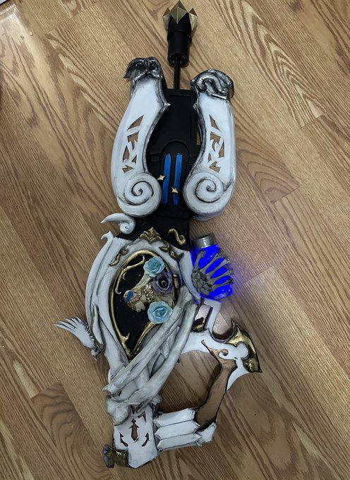 Still have more painting to do on this but.. ghostly bride widowmakers gun almost done 🥹 https://t.c<a href="/tag/throne"class="tags"><span>#throne</span></a><a href="/tag/wishlist"class="tags"><span>#wishlist</span></a>
