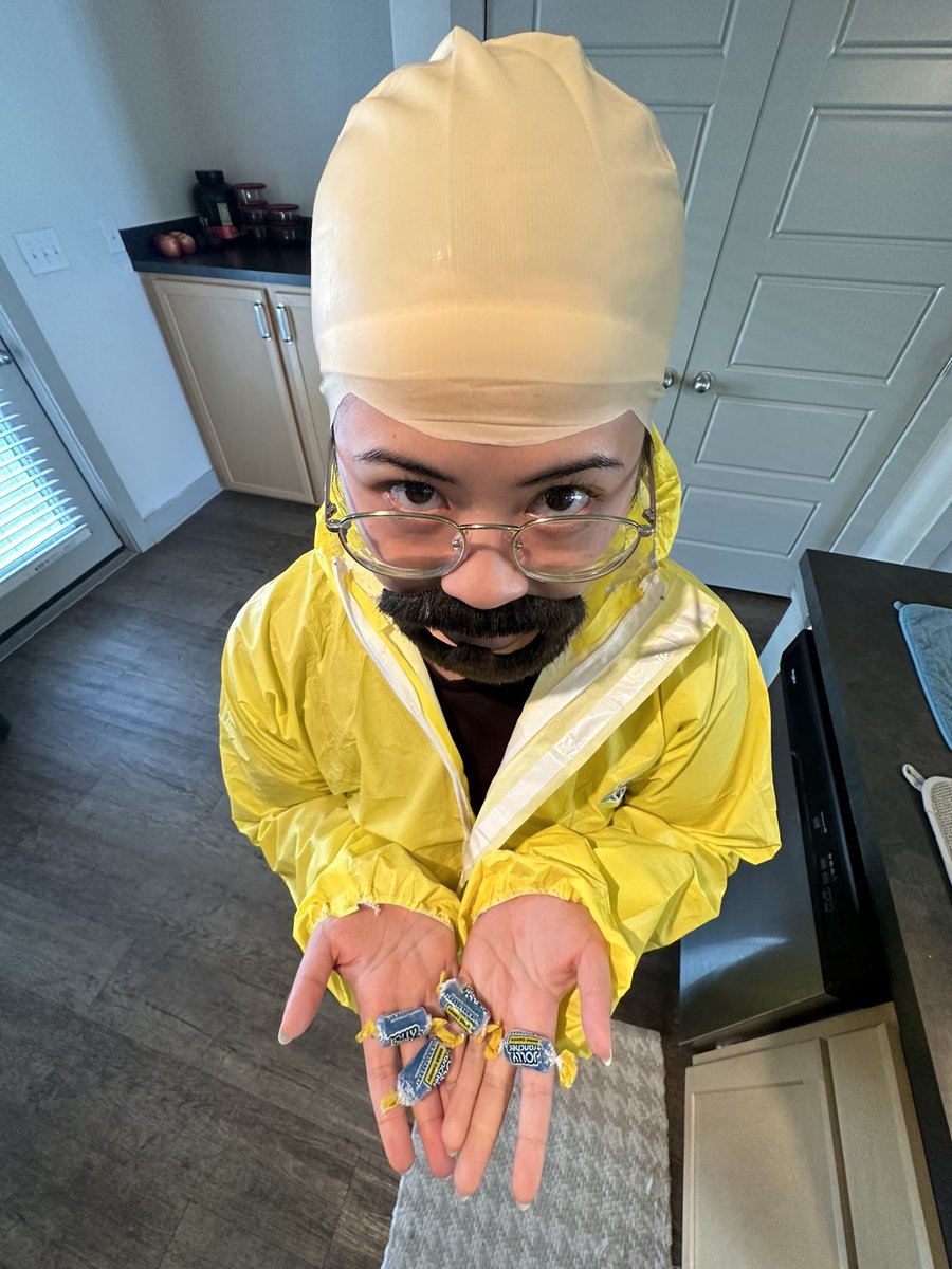 Omniamii's tweet photo. mr clean but really bad (breaking bad, even) https://t.co/lwFpV0uIKv