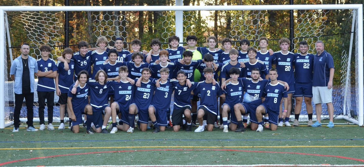 hmhunt76's tweet photo. SHS Boys Soccer Senior Day⚽️
@DrWhalen3 
@SeekonkHS 
@SeekonkWarrior https://t.co/l8gagOBg0O