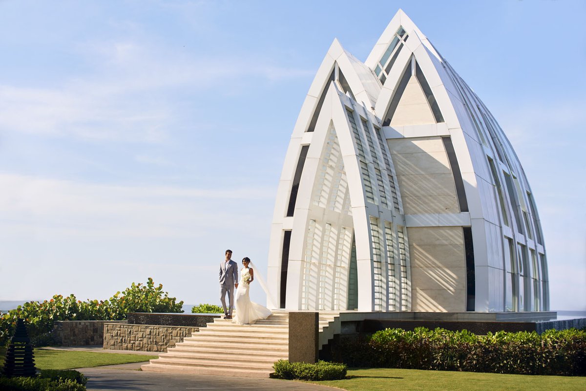ritzcarltonbali's tweet photo. We are thrilled to announce that The Ritz-Carlton, Bali, has been voted Bali’s Best Wedding Venue in the 2023 Exquisite Awards! Our Ladies and Gentlemen pledge to provide exceptional service for our guests.
#RitzCarltonBali #BestWeddingVenue #MarriottBonvoy https://t.co/pUlSX0PZxB