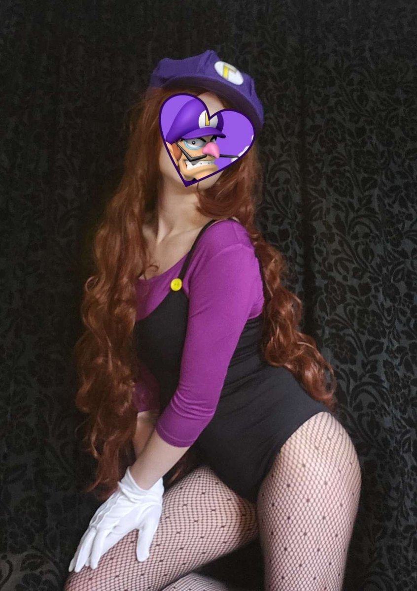 RueLu_'s tweet photo. 💫WAHHHHH, the sexy Waluigi cosplay is here!!!💫

Happy Halloween!!! Hope you enjoy XD

#Vtubers #ENVtuber #waluigi #cosplay https://t.co/UpQ7liKr6M