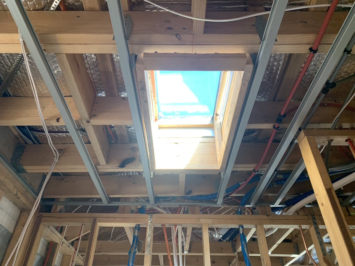 CleanPlaster's tweet photo. Metal battens all done in Windsor.

#cleanplaster #distinctlydifferent #melbourne #plaster #squareset #windsor  #design #architecture #cleanplastermelbourne #curvedwalls 
#siniat #siniataustralia #windowreveals  #awci #awardwinningplasterers #victoria #turningplasterintowow https://t.co/KLJe1n7Nrf
